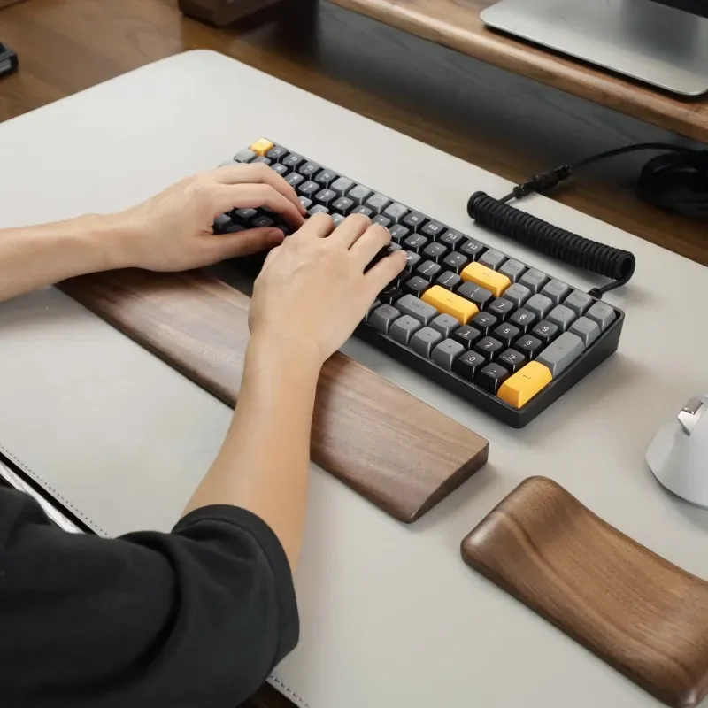 Walnut Wood Palm Rest Mechanic - огляд і ціна Wrist Rest Wood
